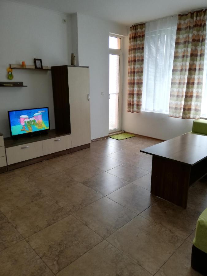 Apartamenti Zhelezovi Pomorie Eksteriør billede