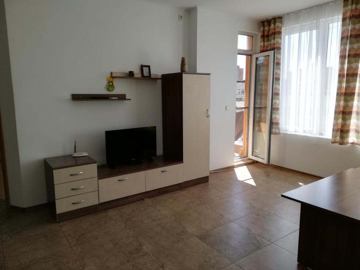 Apartamenti Zhelezovi Pomorie Eksteriør billede