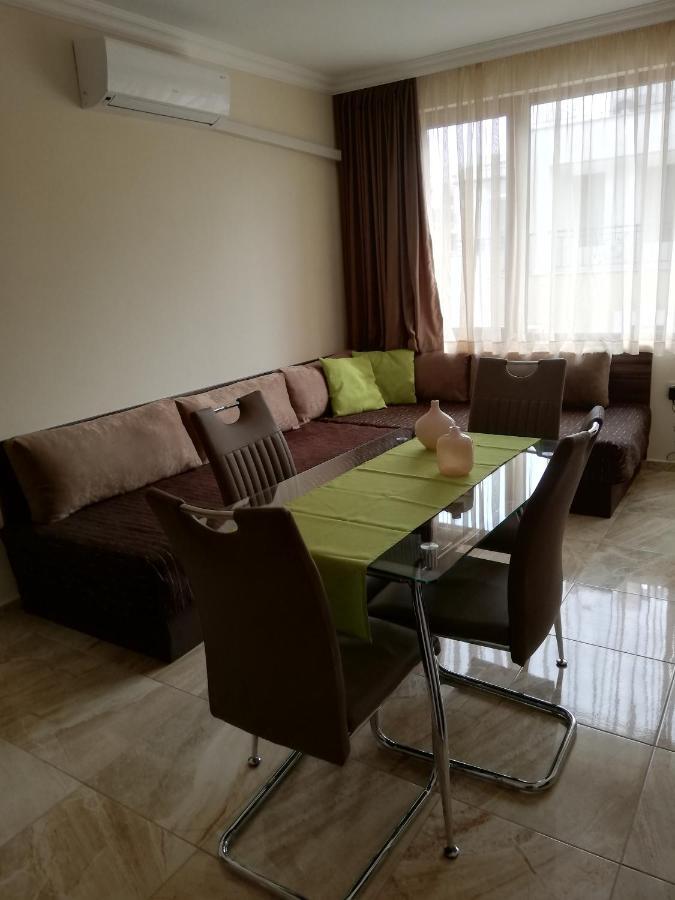 Apartamenti Zhelezovi Pomorie Eksteriør billede