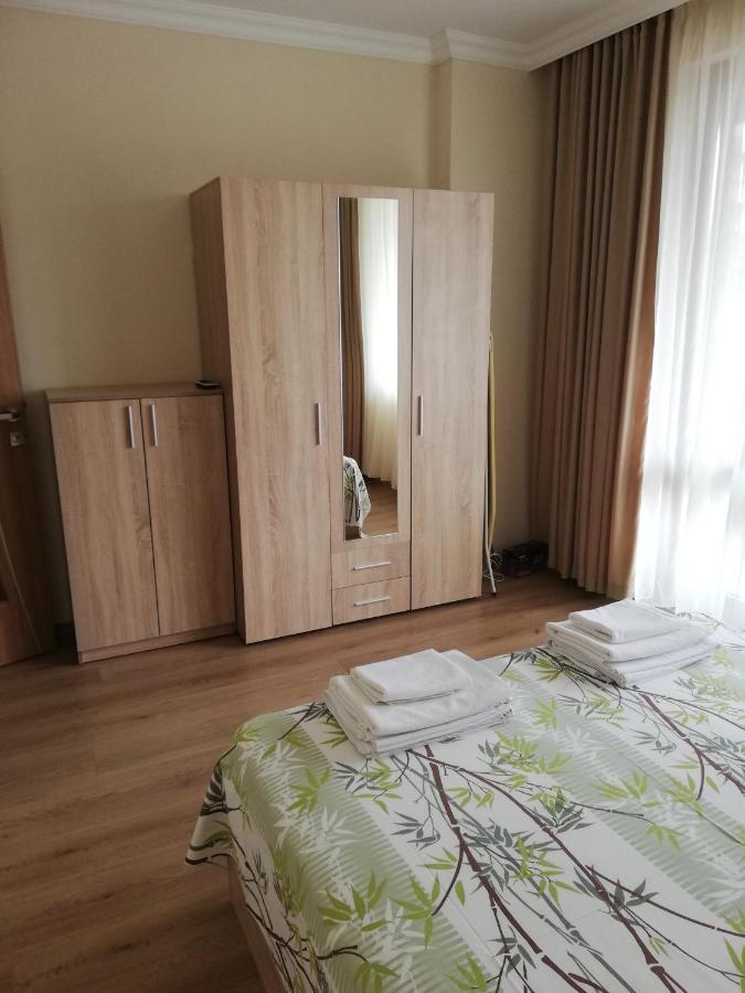 Apartamenti Zhelezovi Pomorie Eksteriør billede