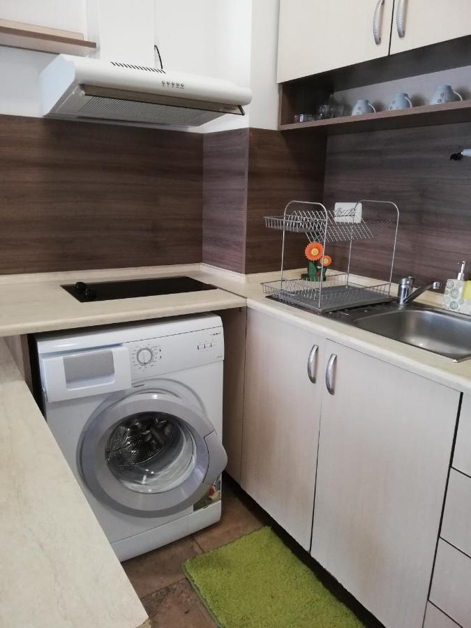 Apartamenti Zhelezovi Pomorie Eksteriør billede